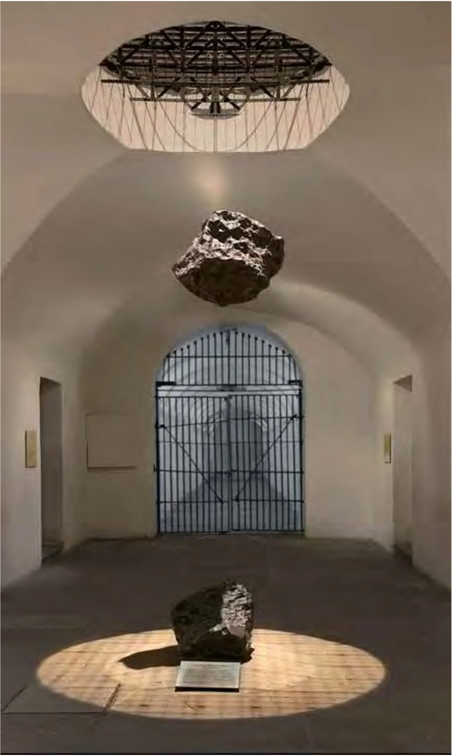 Pequeño Museo del Aerolito — María Elvira Escallón