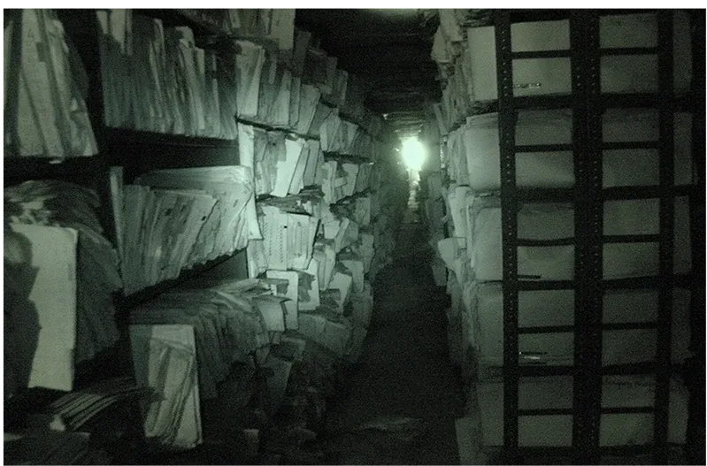 En estado de coma — Nocturnal Walks, medical records archive