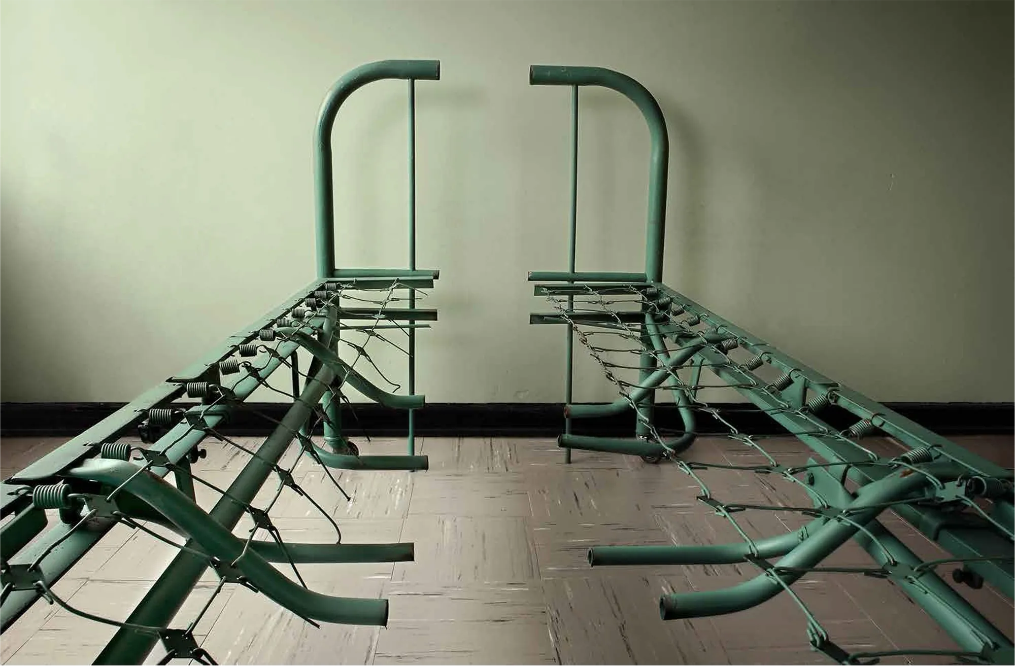 En estado de coma — Extracciones, elemento arquitectónico aislado